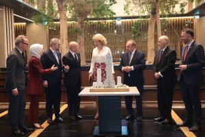 BELÇİKA KRALİÇESİ MATHILDE’DEN İSTANBUL’DA KRİTİK TEMAS