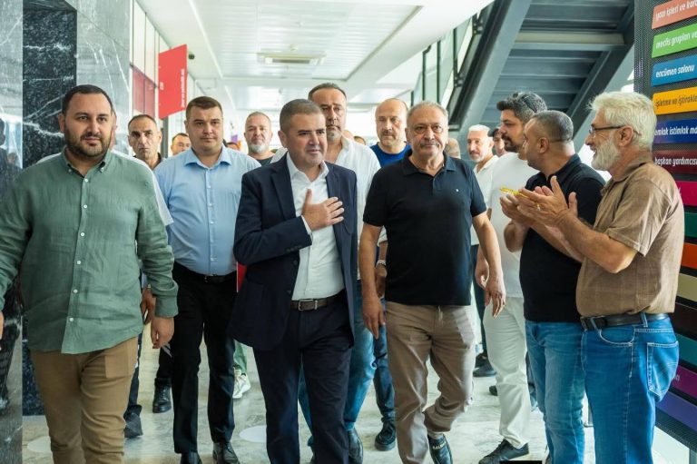 Mezitli Halkından Başkan Ahmet Serkan Tuncer’e Tam Destek