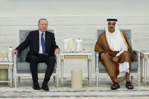 Cumhurbaşkanı Erdoğan, Doha’da Katar Emiri Al Sani’ye Taziyelerini İletti